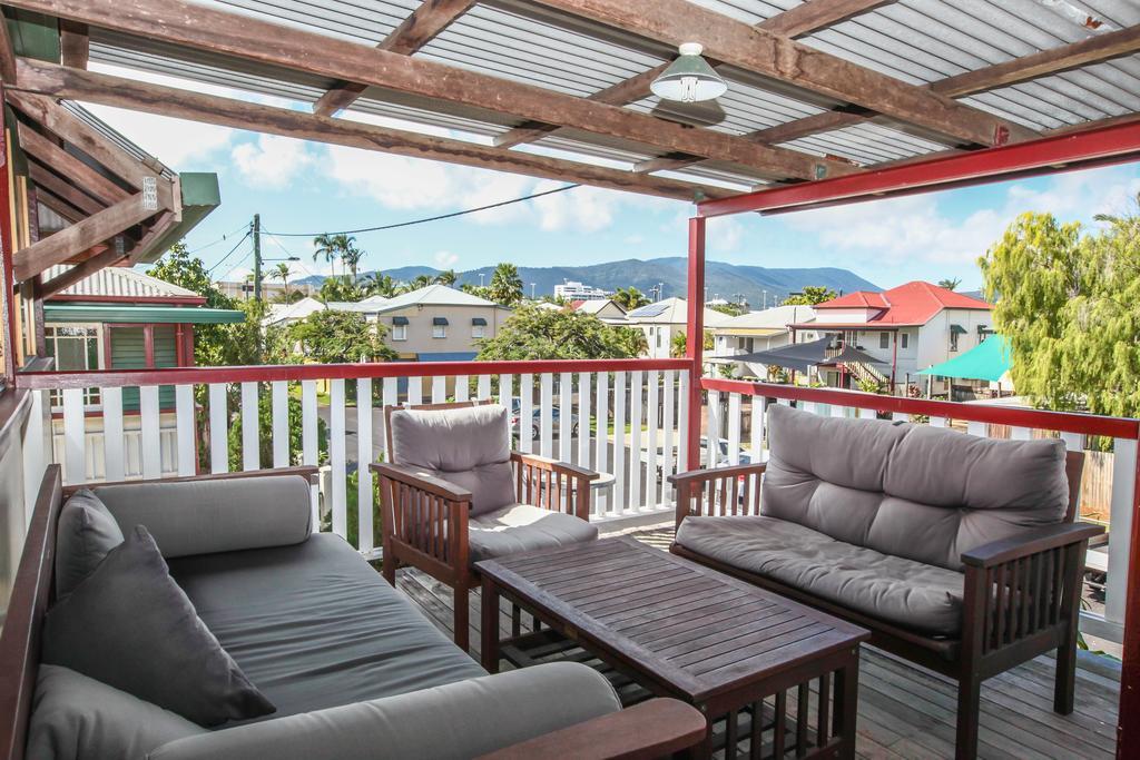 Ryan's Rest Boutique Accommodation Cairns Extérieur photo